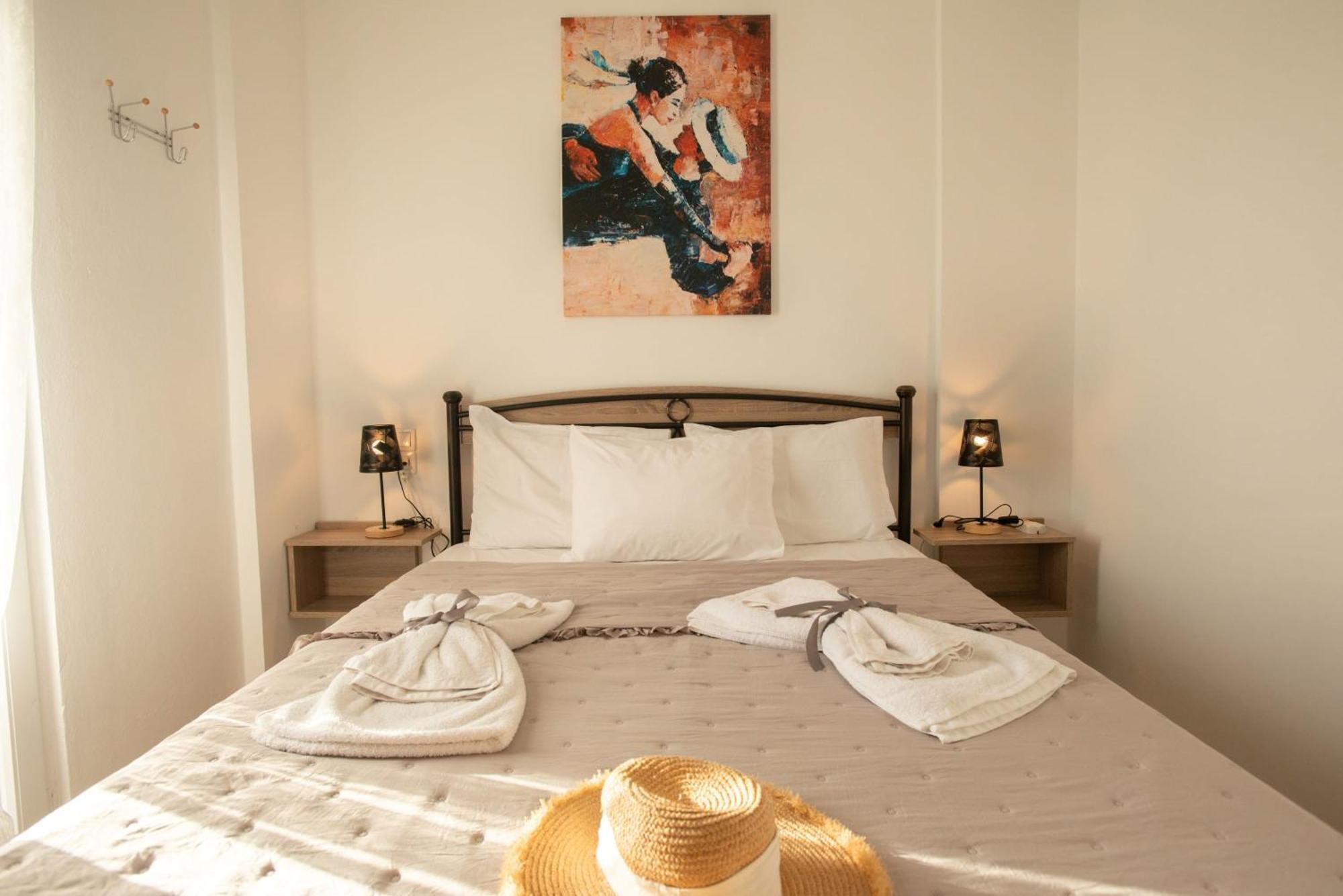Afrathias Beachhouse - Cretan Hideaway Kalamaki  Eksteriør billede
