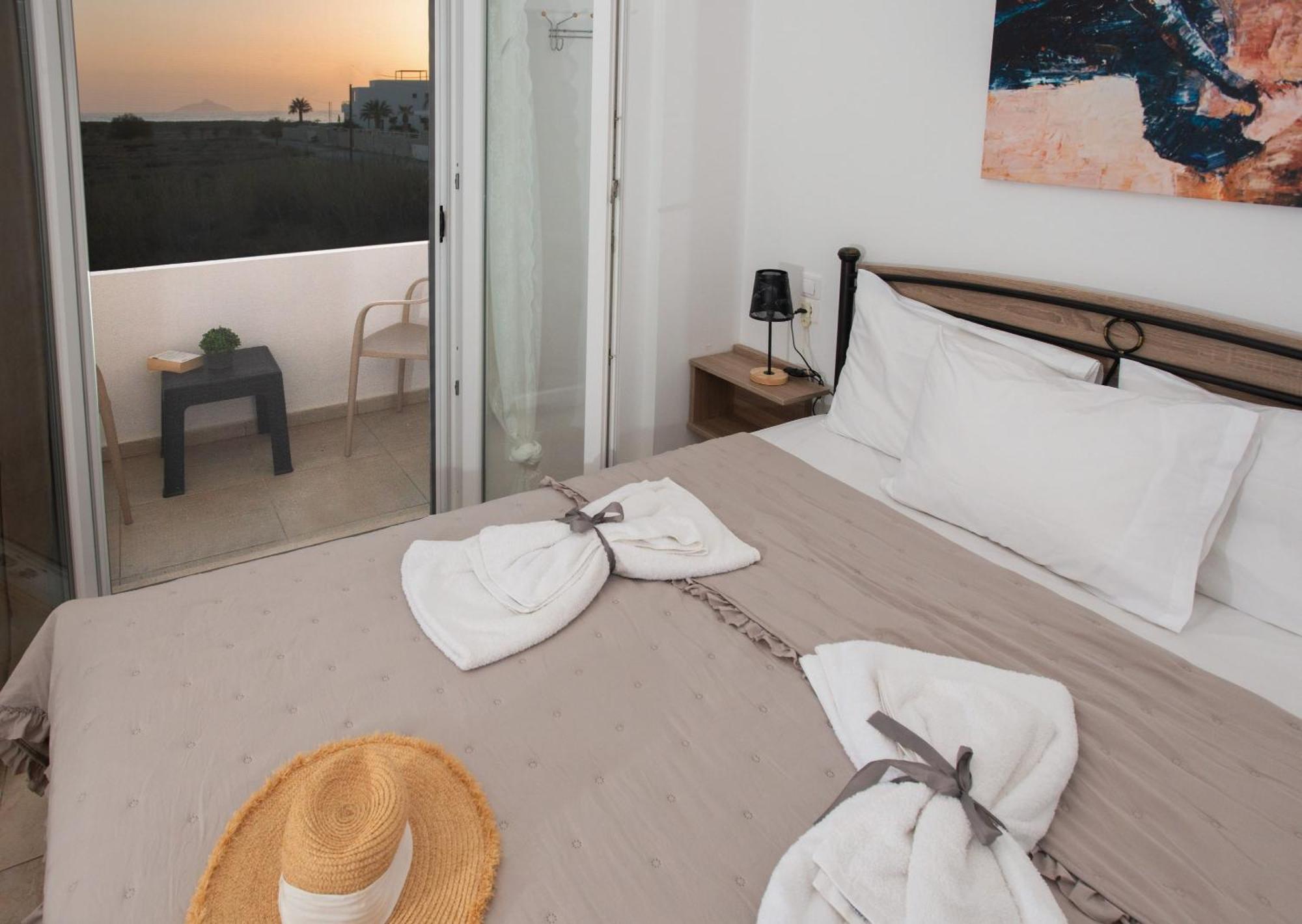 Afrathias Beachhouse - Cretan Hideaway Kalamaki  Eksteriør billede